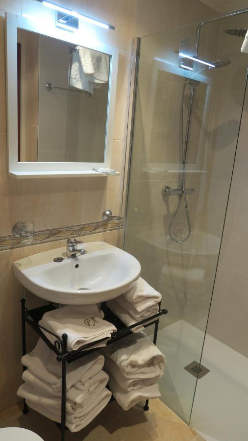 Apartamentos Palacio Azcarate Travesia Calvario 에스카레이 외부 사진