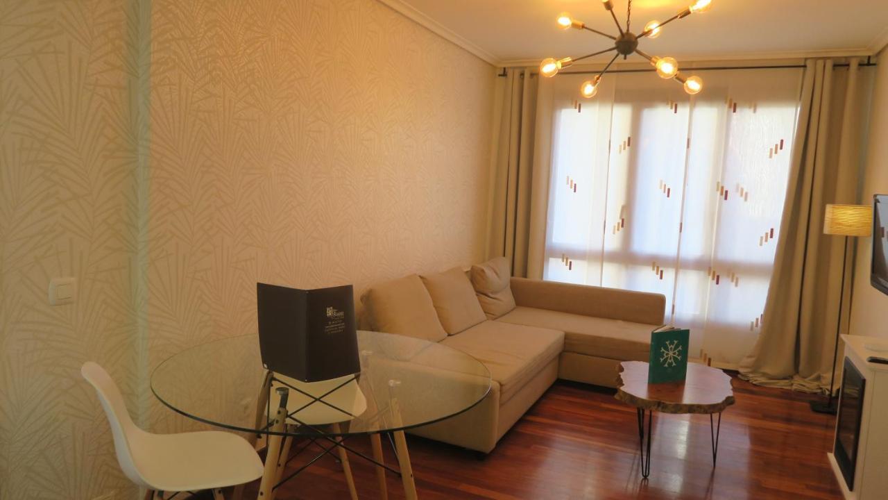 Apartamentos Palacio Azcarate Travesia Calvario 에스카레이 외부 사진