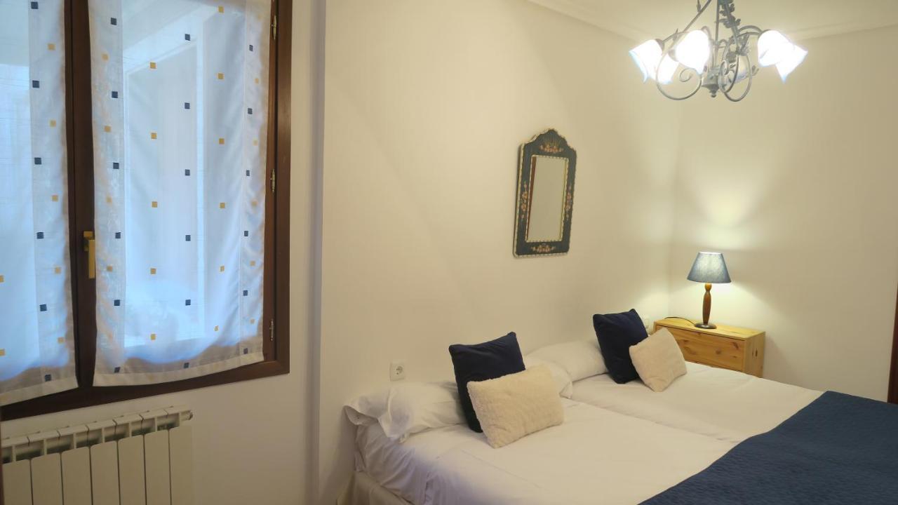 Apartamentos Palacio Azcarate Travesia Calvario 에스카레이 외부 사진